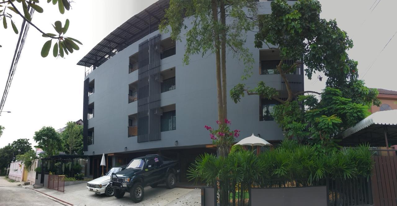 Na Siri Lake View Hotel Samut Prakan Buitenkant foto